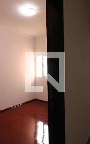 Casa à venda com 227m², 3 quartos e 3 vagasCorredor piso superior