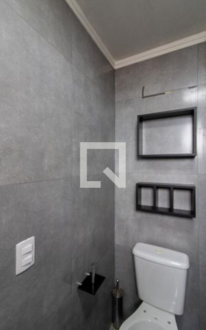 Apartamento à venda com 65m², 3 quartos e 1 vaga Apartamento à venda com 65m², 3 quartos e 1 vagaBanheiro da Suíte