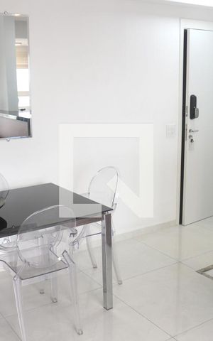 Apartamento à venda com 65m², 2 quartos e 2 vagasSala