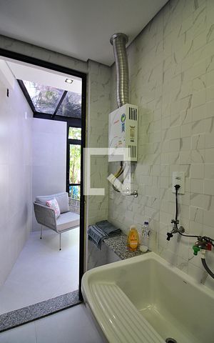 Casa à venda com 201m², 3 quartos e 2 vagasÁrea de Serviço