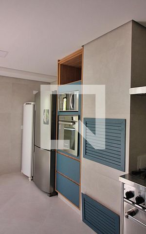 Casa à venda com 201m², 3 quartos e 2 vagasCozinha 