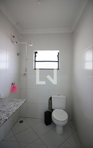 Casa à venda com 201m², 3 quartos e 2 vagasQuarto 2 - Suíte Banheiro 