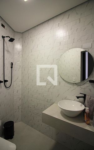 Casa à venda com 201m², 3 quartos e 2 vagasBanheiro de serviço