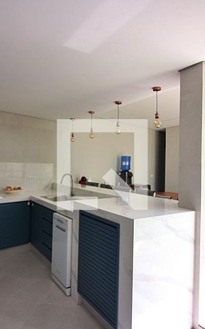 Casa à venda com 201m², 3 quartos e 2 vagasCozinha 