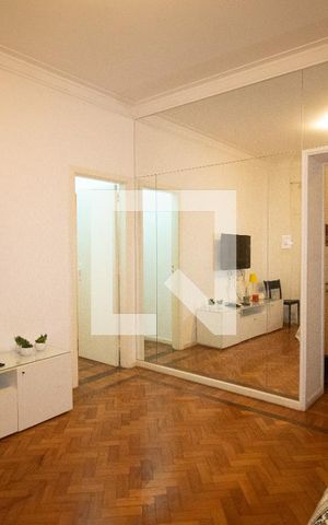 Apartamento à venda com 80m², 2 quartos e sem vaga Apartamento à venda com 80m², 2 quartos e sem vagaSala