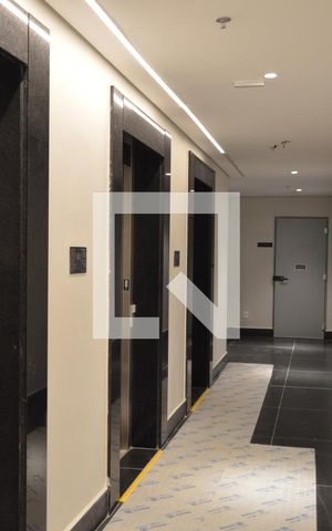 Apartamento à venda com 29m², 1 quarto e sem vagaElevadores