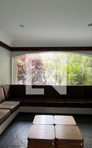 Apartamento à venda com 176m², 3 quartos e 2 vagas Apartamento à venda com 176m², 3 quartos e 2 vagasÁrea comum - Salão de festas