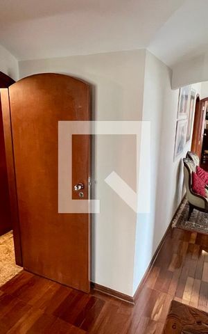 Apartamento à venda com 176m², 3 quartos e 2 vagas Apartamento à venda com 176m², 3 quartos e 2 vagasCorredor