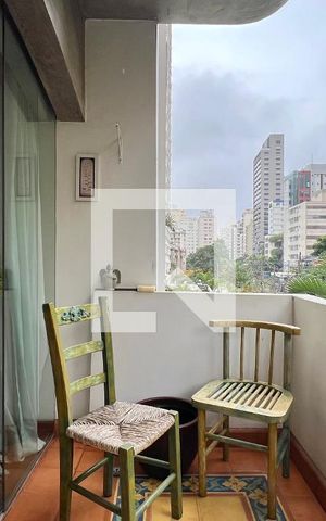 Apartamento à venda com 176m², 3 quartos e 2 vagas Apartamento à venda com 176m², 3 quartos e 2 vagasSacada
