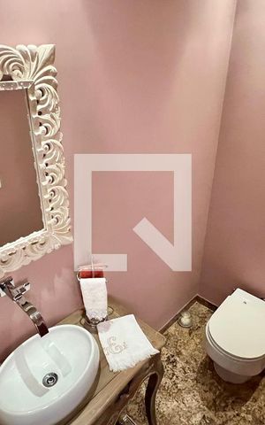 Apartamento à venda com 176m², 3 quartos e 2 vagas Apartamento à venda com 176m², 3 quartos e 2 vagasLavabo