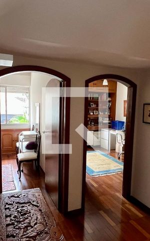 Apartamento à venda com 176m², 3 quartos e 2 vagas Apartamento à venda com 176m², 3 quartos e 2 vagasCorredor