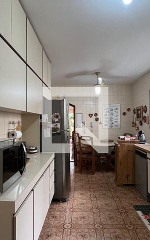 Apartamento à venda com 176m², 3 quartos e 2 vagas Apartamento à venda com 176m², 3 quartos e 2 vagasCozinha