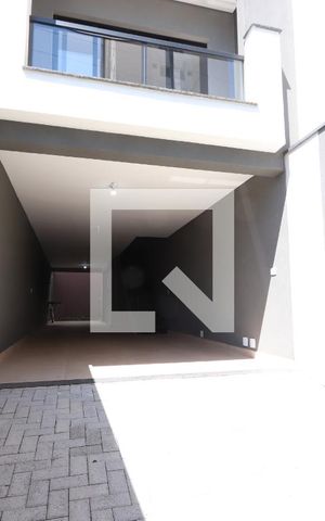 Casa à venda com 144m², 2 quartos e 3 vagasGaragem