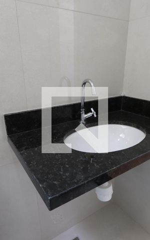 Casa à venda com 144m², 2 quartos e 3 vagasBanheiro da Suíte 2