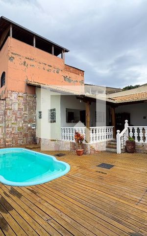 Casa à venda com 200m², 4 quartos e 3 vagasÁrea externa 