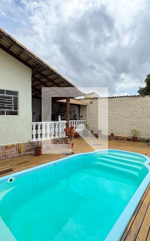 Casa à venda com 200m², 4 quartos e 3 vagasÁrea externa 