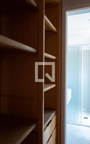 Apartamento para alugar com 408m², 4 quartos e 4 vagas Apartamento para alugar com 408m², 4 quartos e 4 vagasCLOSET