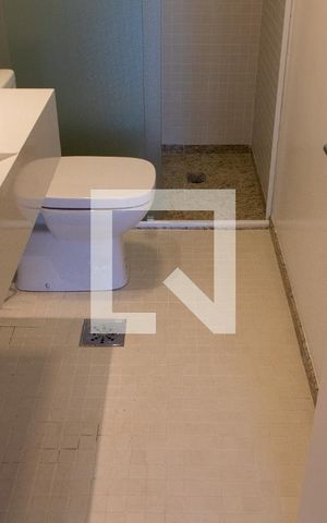 Apartamento para alugar com 408m², 4 quartos e 4 vagas Apartamento para alugar com 408m², 4 quartos e 4 vagasBANHEIRO DA SUITE 2