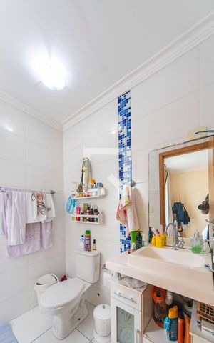 Apartamento à venda com 130m², 2 quartos e 2 vagas Apartamento à venda com 130m², 2 quartos e 2 vagasBanheiro do Quarto 2