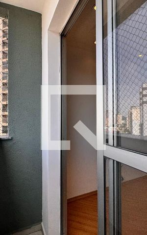 Apartamento para alugar com 60m², 3 quartos e 1 vaga Apartamento para alugar com 60m², 3 quartos e 1 vagaSacada