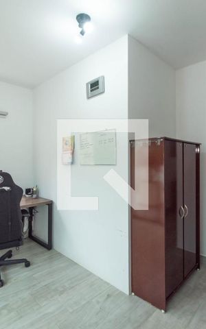 Casa à venda com 213m², 3 quartos e 2 vagasEscritório