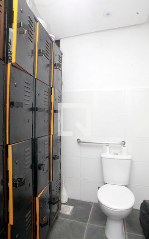 Casa à venda com 647m², 3 quartos e 5 vagasBanheiro 5