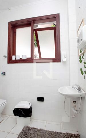 Casa à venda com 647m², 3 quartos e 5 vagasBanheiro 1