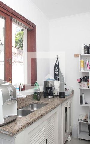 Casa à venda com 647m², 3 quartos e 5 vagasCozinha 2