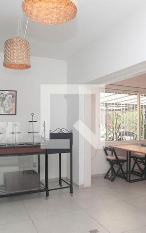 Casa à venda com 647m², 3 quartos e 5 vagasSala 2