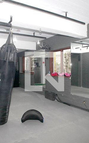 Casa à venda com 647m², 3 quartos e 5 vagasSala 3