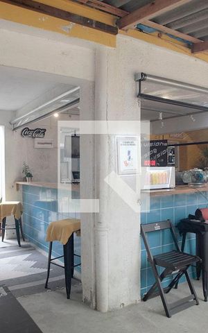 Casa à venda com 647m², 3 quartos e 5 vagasBar