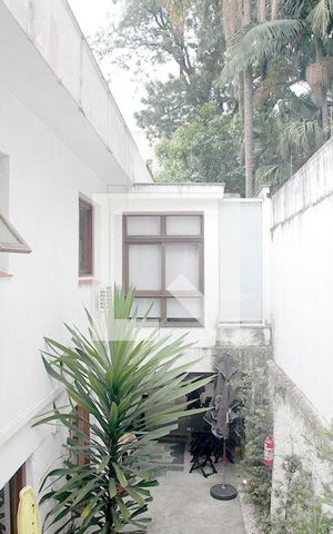 Casa à venda com 647m², 3 quartos e 5 vagasSala 2 Vista