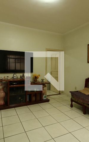Casa à venda com 150m², 3 quartos e 4 vagasSala