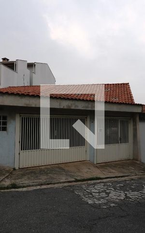 Casa à venda com 150m², 3 quartos e 4 vagasFachada