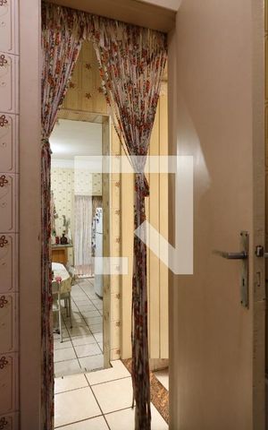Casa à venda com 150m², 3 quartos e 4 vagasBanheiro 1