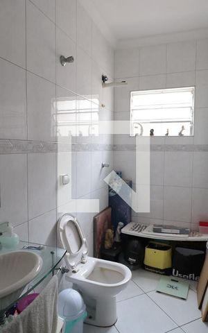 Casa à venda com 300m², 4 quartos e 3 vagasBanheiro 2