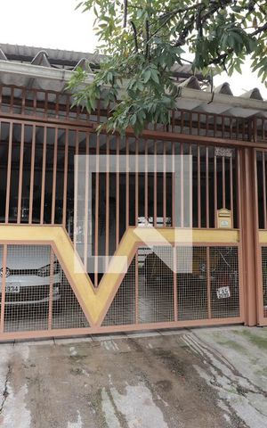 Casa à venda com 300m², 4 quartos e 3 vagasFachada
