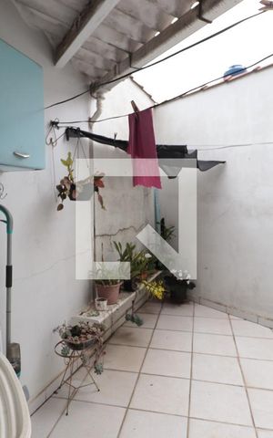 Casa à venda com 300m², 4 quartos e 3 vagasÁrea de Serviço 2