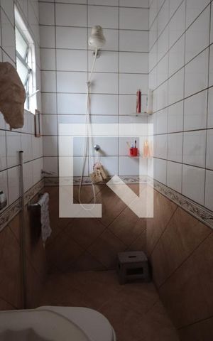 Casa à venda com 300m², 4 quartos e 3 vagasBanheiro