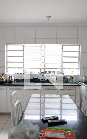 Casa à venda com 300m², 4 quartos e 3 vagasCozinha