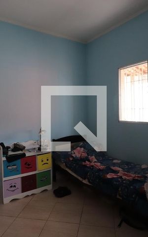 Casa à venda com 300m², 4 quartos e 3 vagasQuarto 2