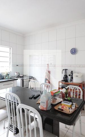 Casa à venda com 300m², 4 quartos e 3 vagasCozinha