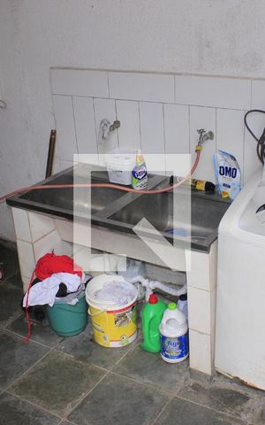 Casa à venda com 350m², 4 quartos e 6 vagasÁrea de Serviço