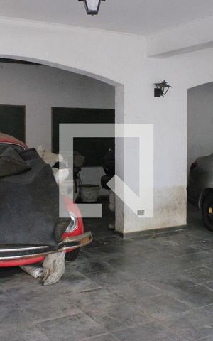 Casa à venda com 350m², 4 quartos e 6 vagasGaragem
