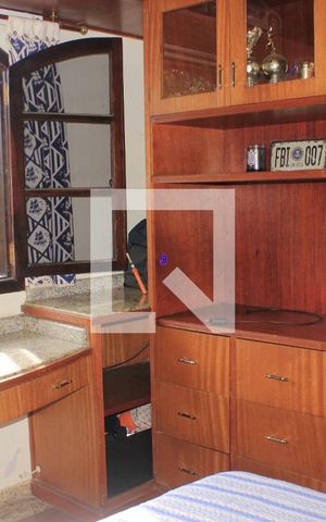 Casa à venda com 350m², 4 quartos e 6 vagasQuarto 2