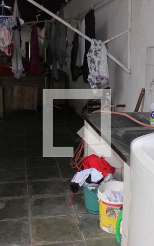 Casa à venda com 350m², 4 quartos e 6 vagasÁrea de Serviço