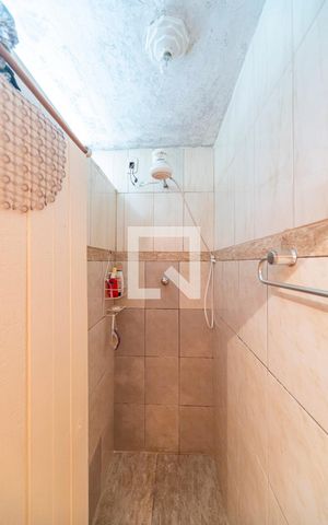 Casa à venda com 230m², 5 quartos e 2 vagas Casa à venda com 230m², 5 quartos e 2 vagasBanheiro casa 2