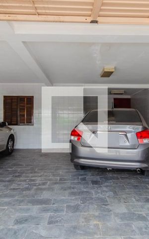 Casa para alugar com 500m², 4 quartos e 3 vagas Casa para alugar com 500m², 4 quartos e 3 vagasGaragem