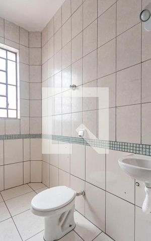 Casa à venda com 197m², 5 quartos e 2 vagas Casa à venda com 197m², 5 quartos e 2 vagasBanheiro Social