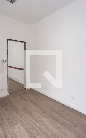 Casa à venda com 197m², 5 quartos e 2 vagas Casa à venda com 197m², 5 quartos e 2 vagasCozinha